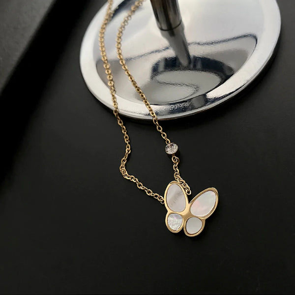 Butterfly Elegance Necklace: Graceful and Stylish